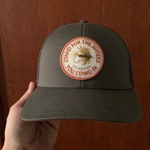 (Never Worn) Patagonia Fly Fishing Trucker Hat - Grey (SnapBack)